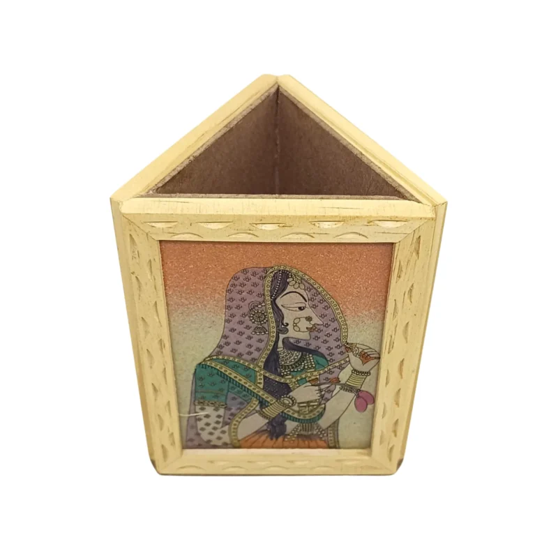 Triangle Pen Holder